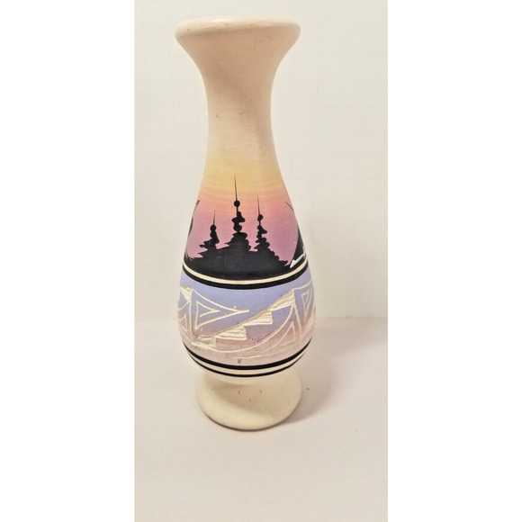 Navajo S.W. Native American Ceramic Vase 5.25 Inches Height - Picture 3 of 6